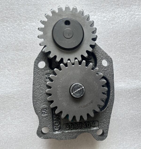 PC210-8 6D107 OIL PUMP , PART NO. 6754-51-1100